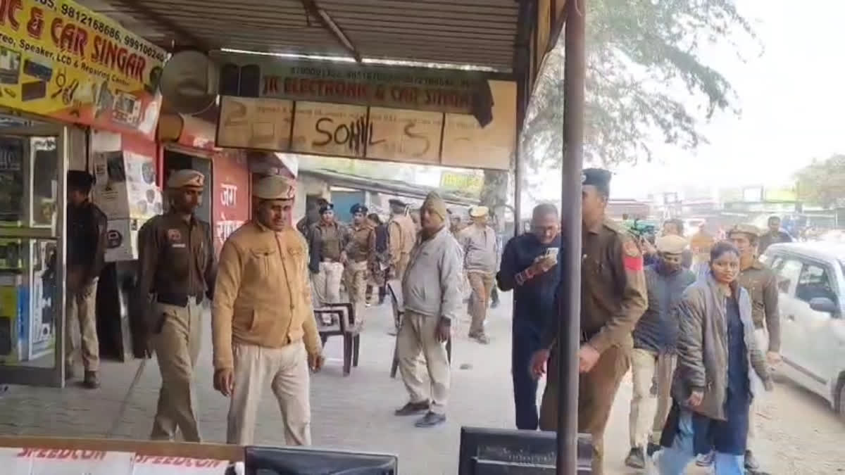 दिल्ली ब्लास्ट अपडेटः फरीदाबाद की मस्जिदों, दुकानों और घरों में पुलिस का सर्च ऑपरेशन, हिरासत में सिरोही मस्जिद का इमाम